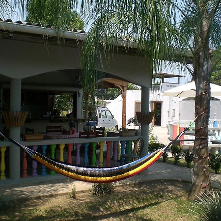 Rainbow Village La Ceiba Exterior photo