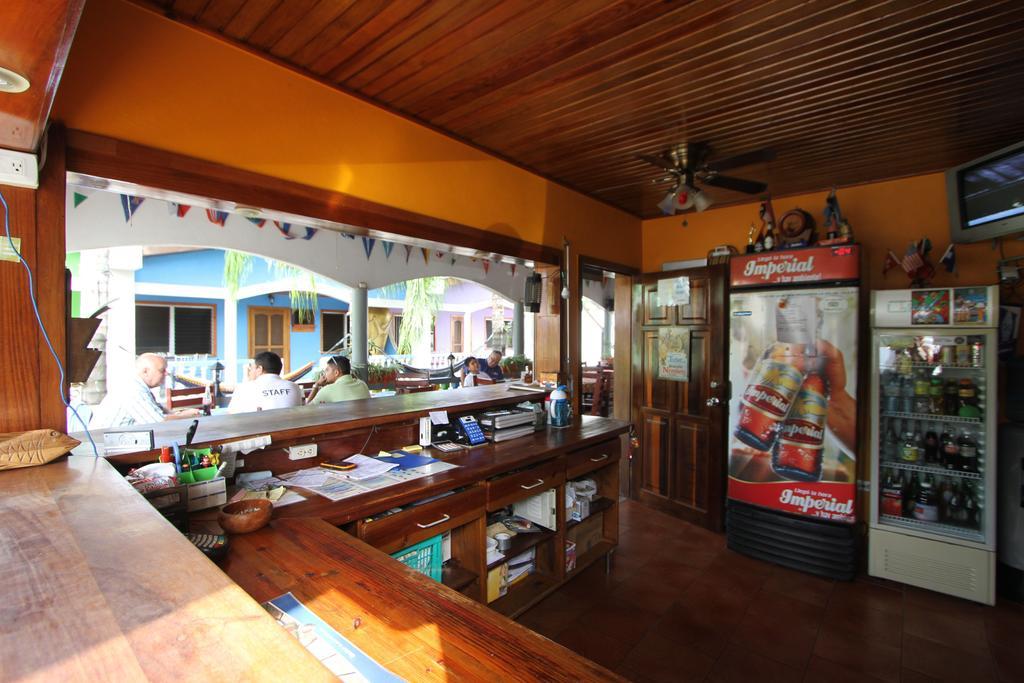 Rainbow Village La Ceiba Room photo