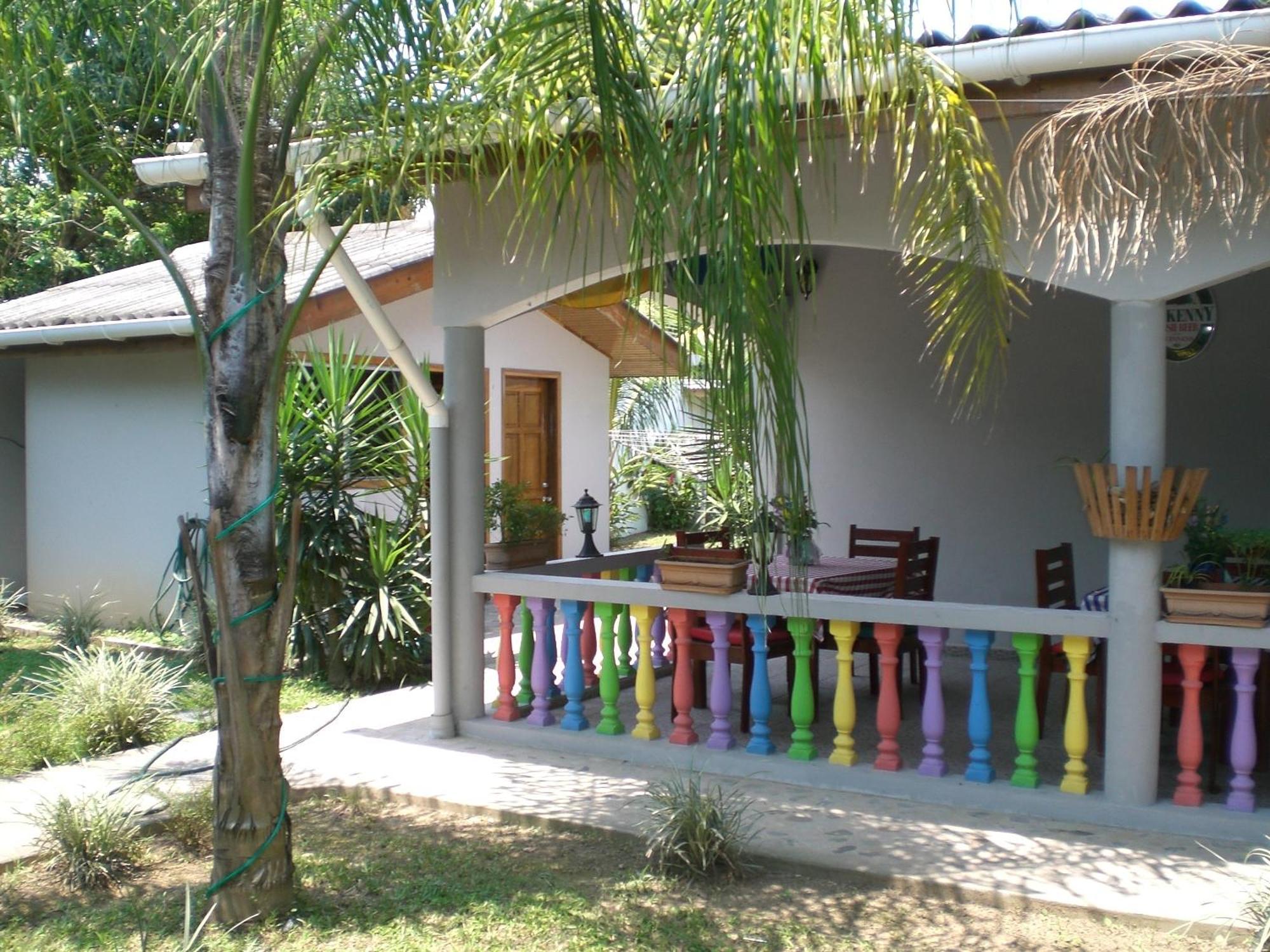 Rainbow Village La Ceiba Exterior photo